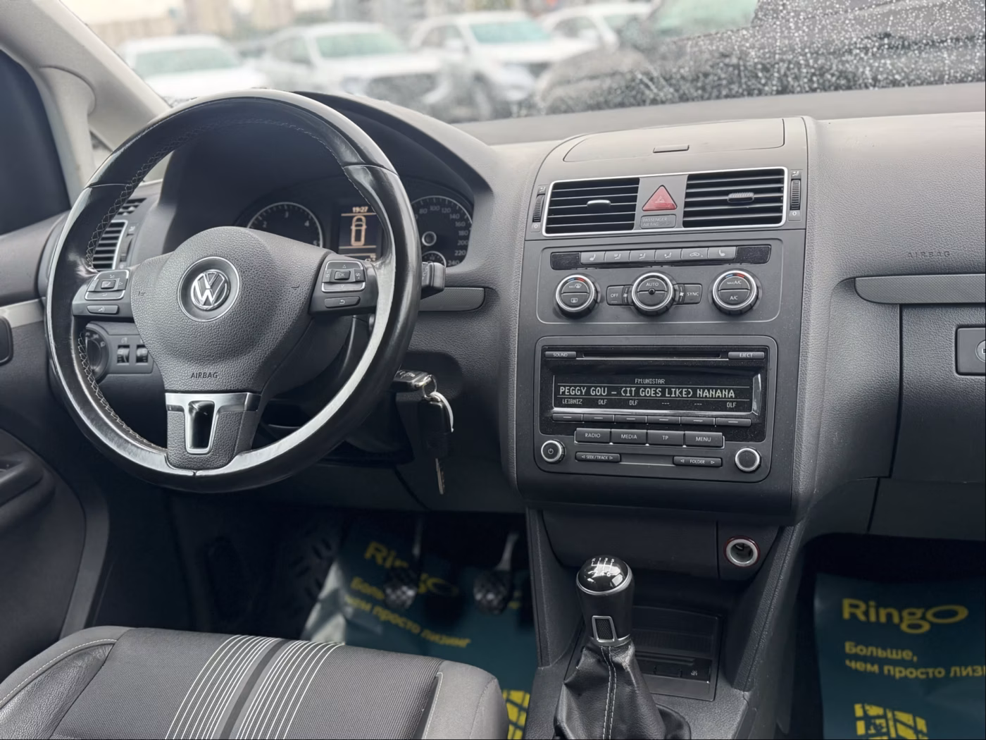 Volkswagen Touran фото 25