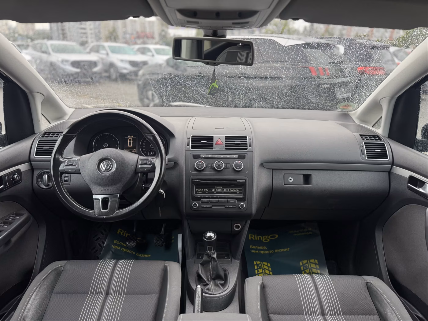 Volkswagen Touran фото 23