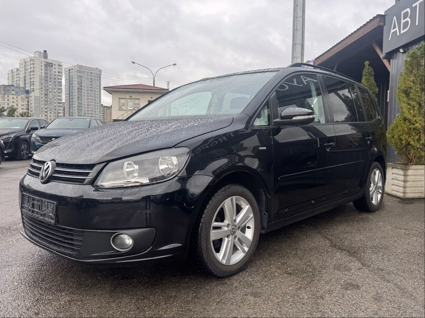 Volkswagen Touran фото 3
