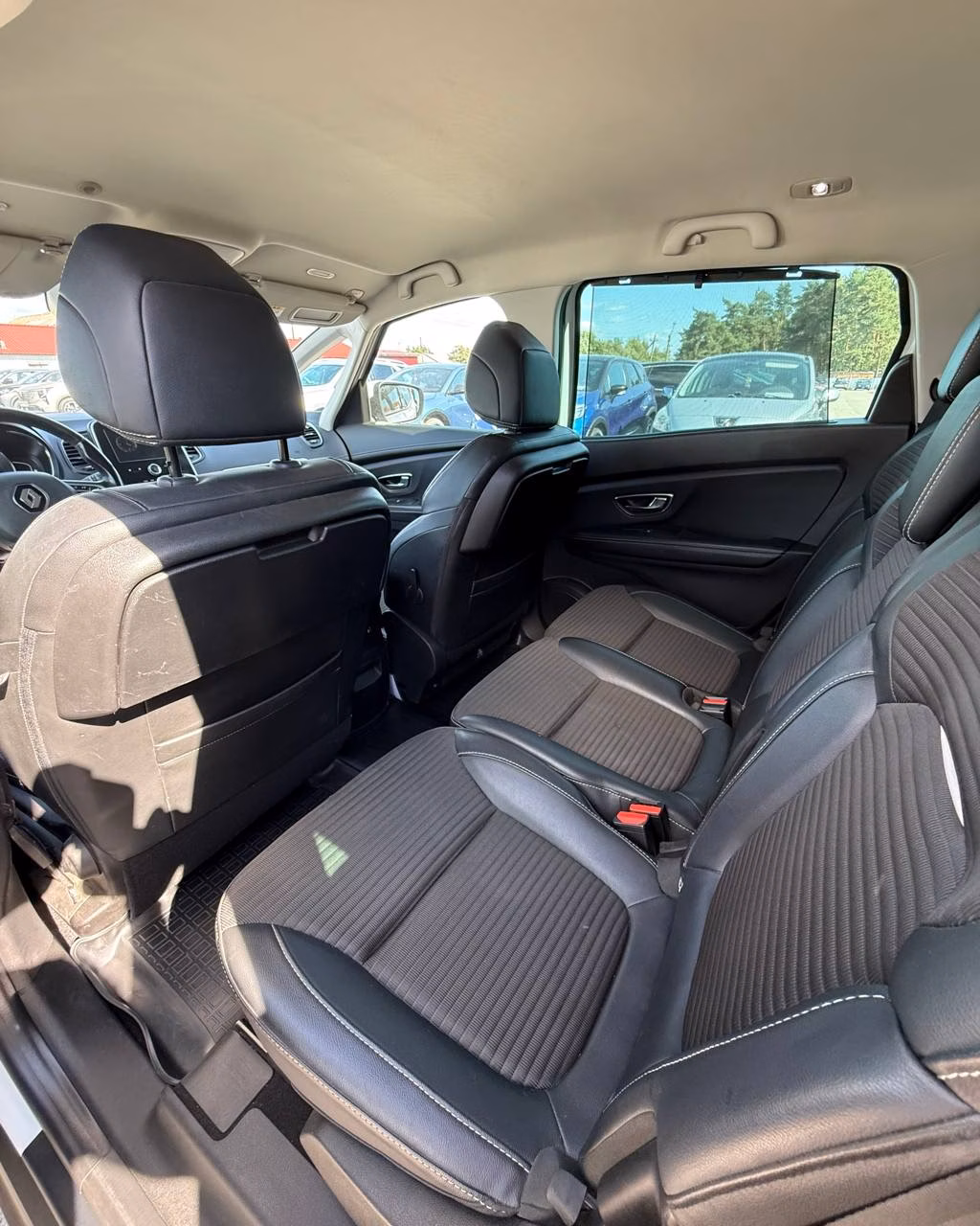 Renault Grand Scenic фото 11