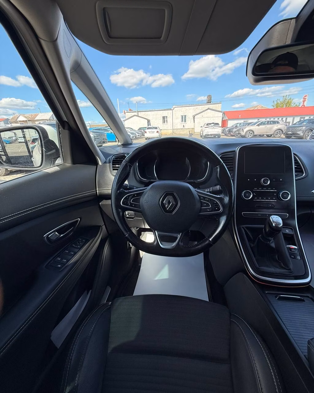 Renault Grand Scenic фото 15