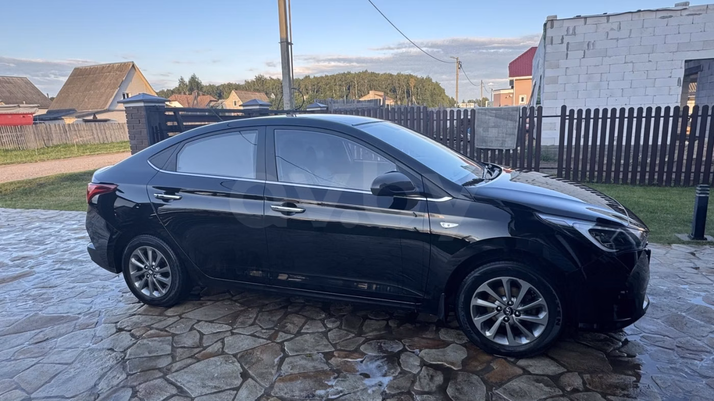Hyundai Accent фото 5