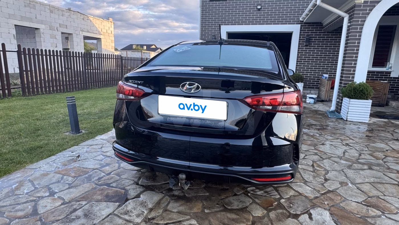 Hyundai Accent фото 3