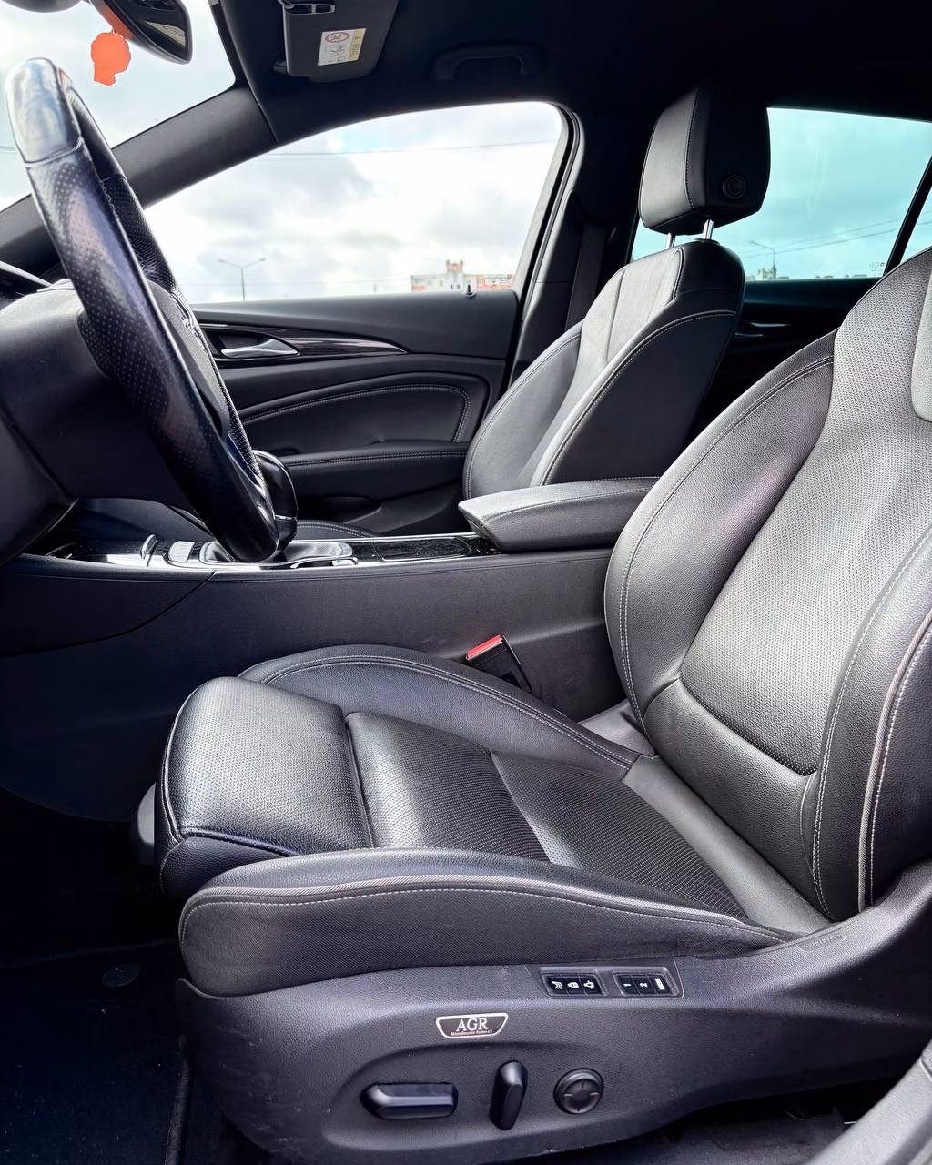 Opel Insignia фото 10