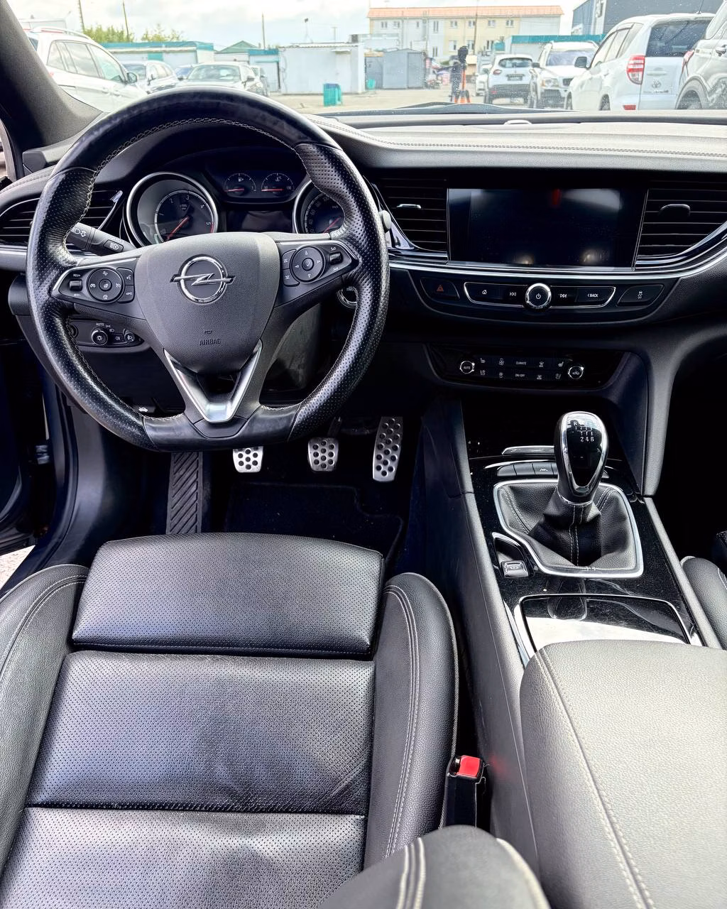 Opel Insignia фото 11