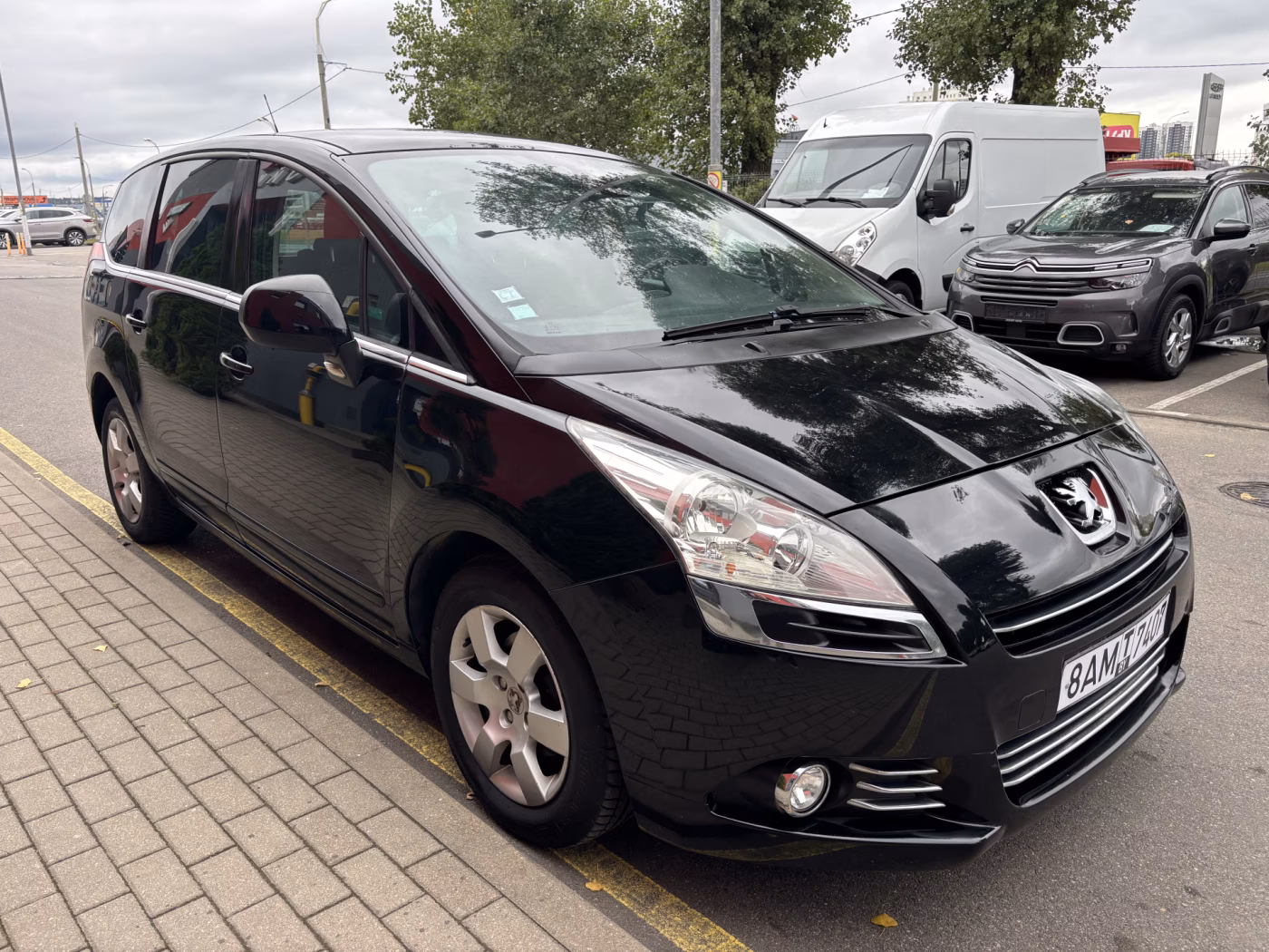 Peugeot 5008 фото 2