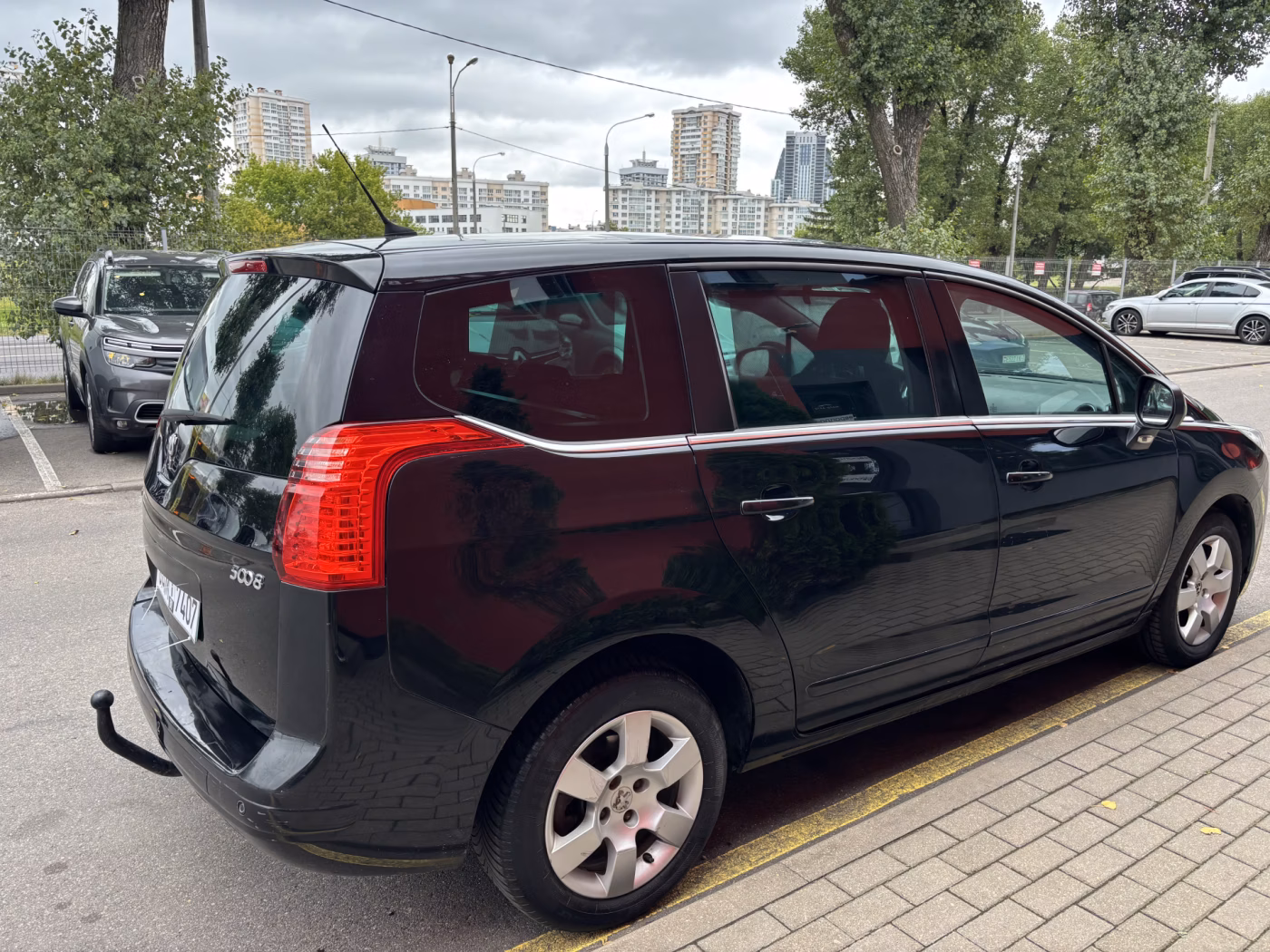Peugeot 5008 фото 5