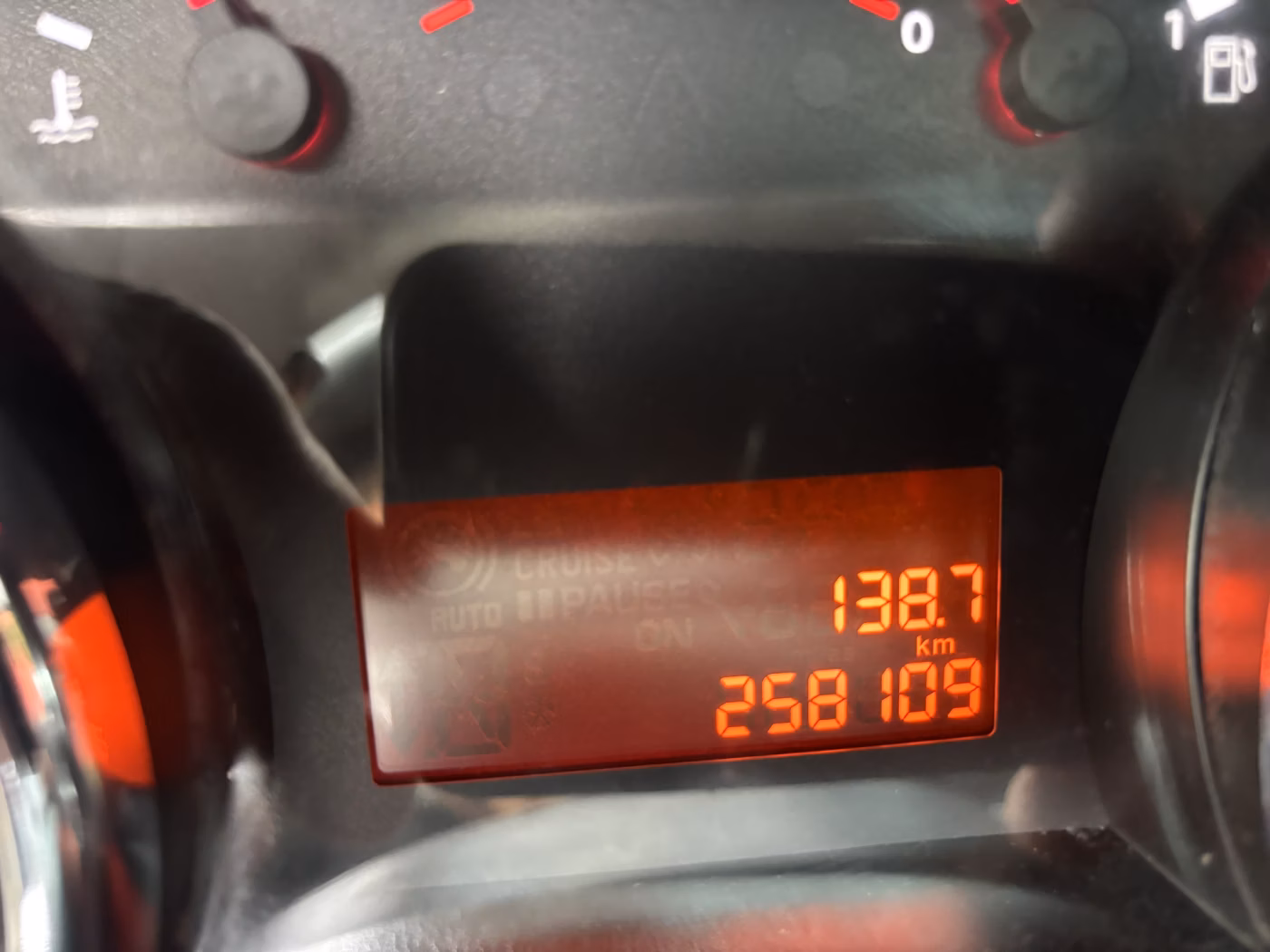 Peugeot 5008 фото 13