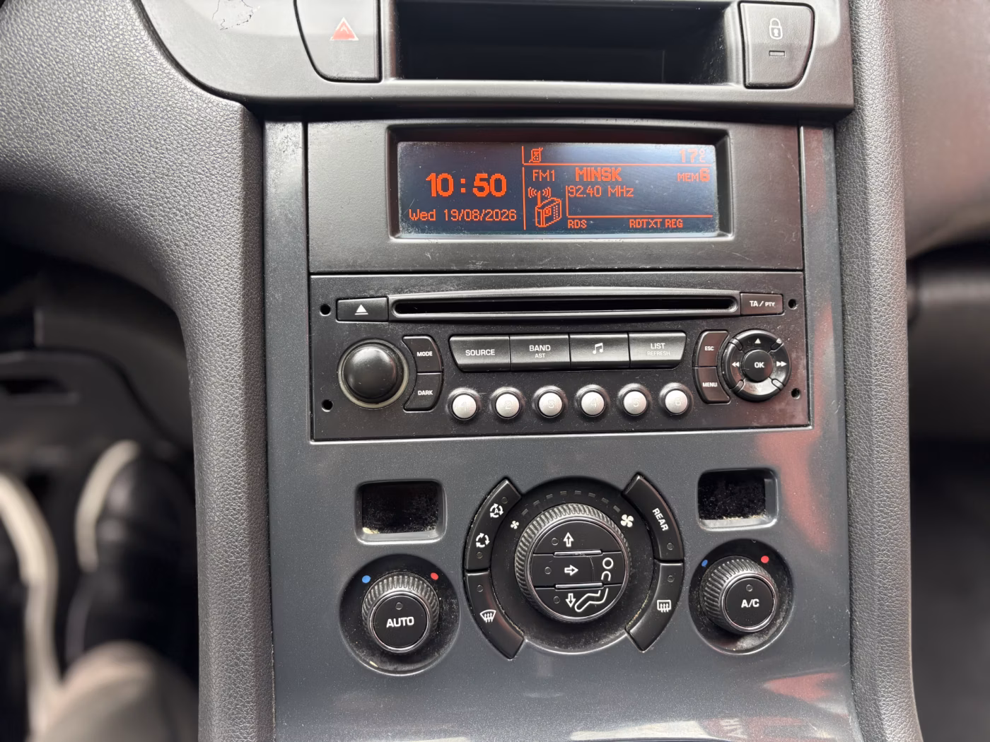 Peugeot 5008 фото 16