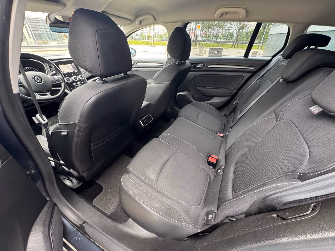 Renault Megane фото 12