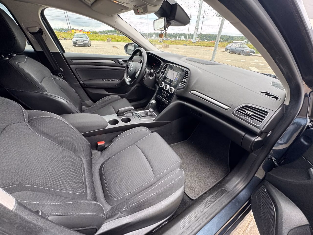 Renault Megane фото 11