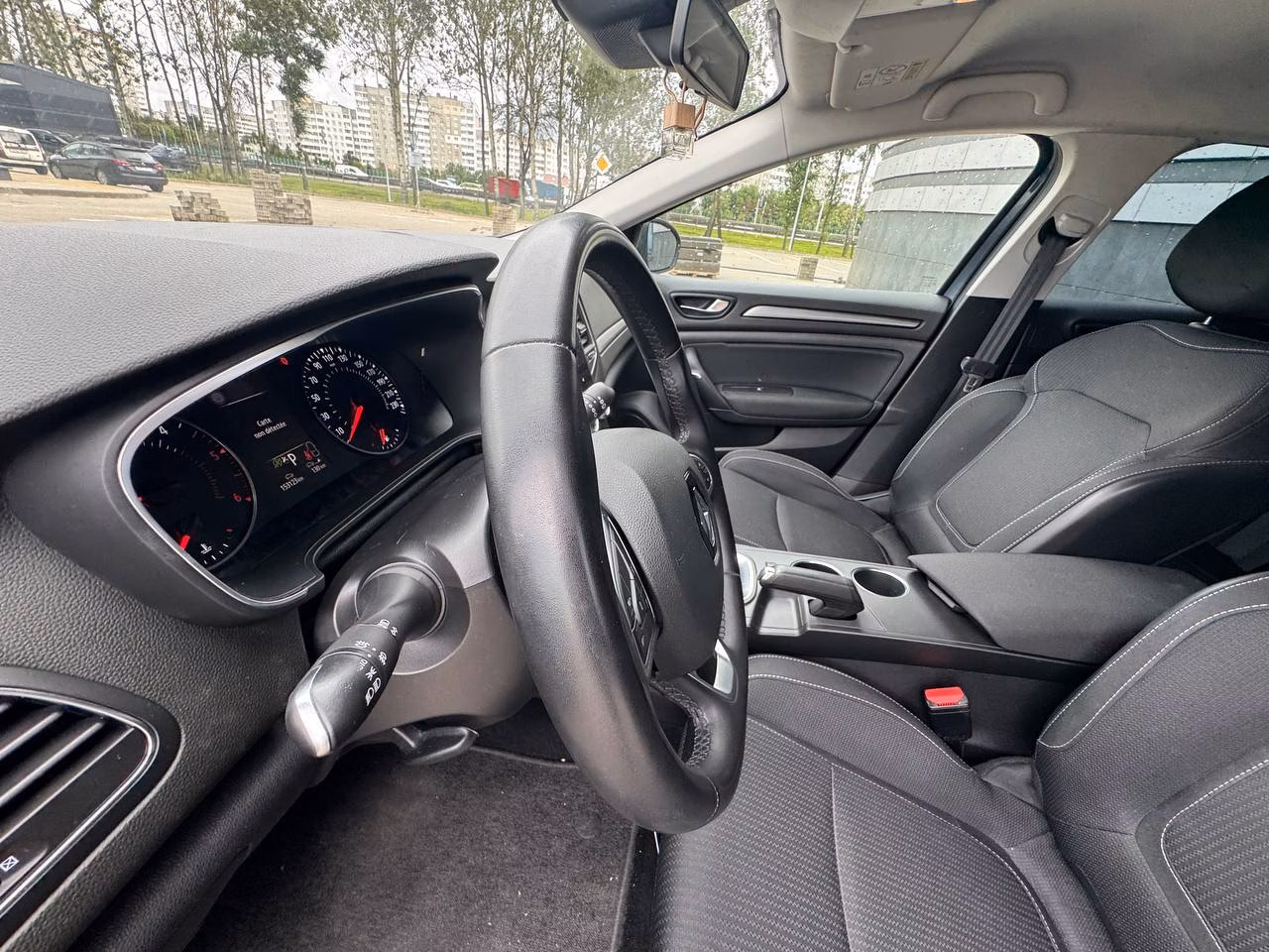 Renault Megane фото 15