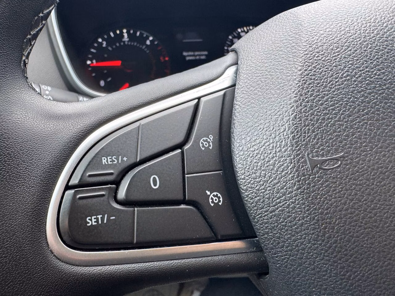 Renault Megane фото 17