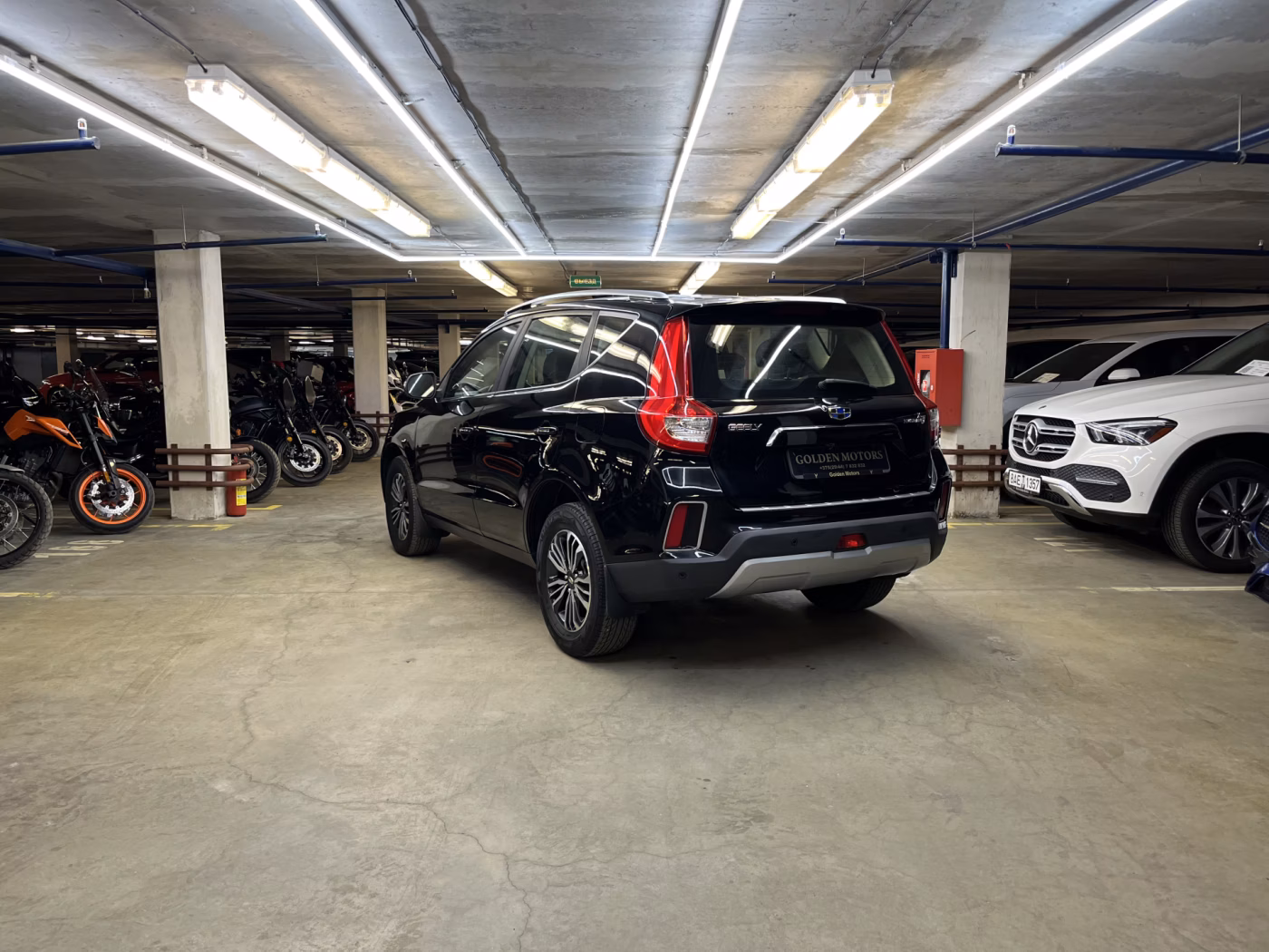 Geely Emgrand X7 фото 6