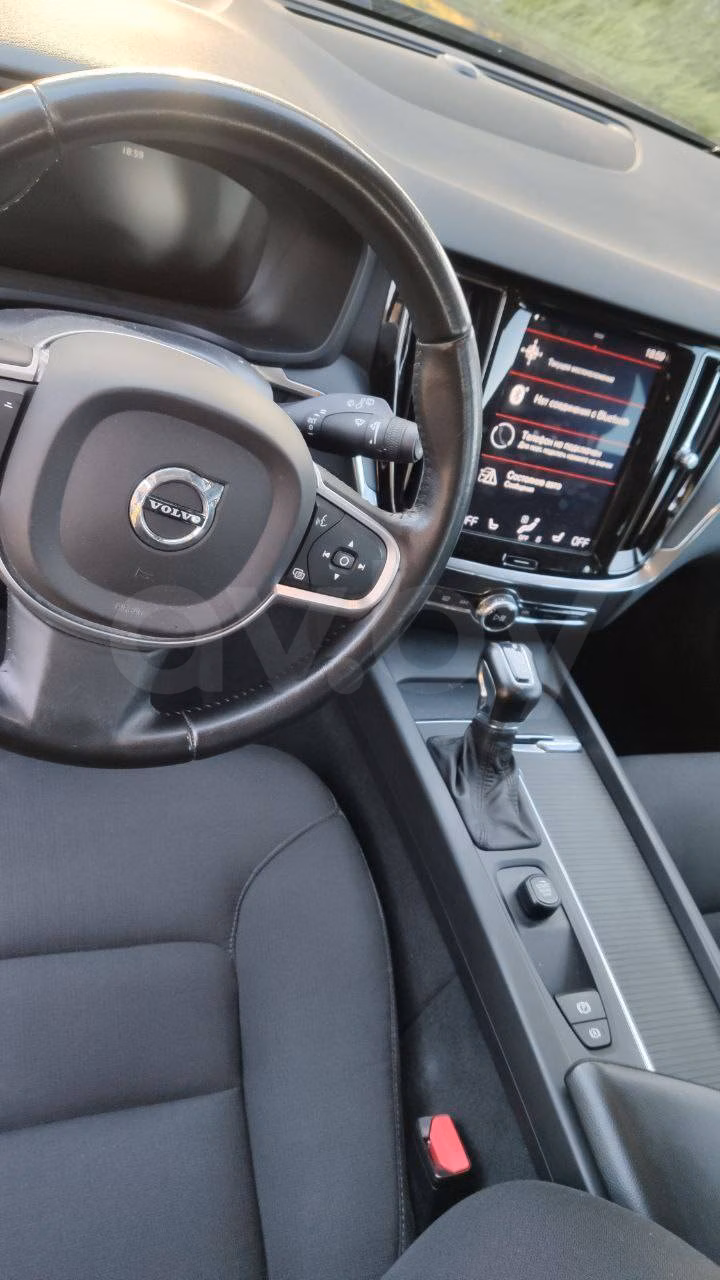 Volvo V60 фото 10