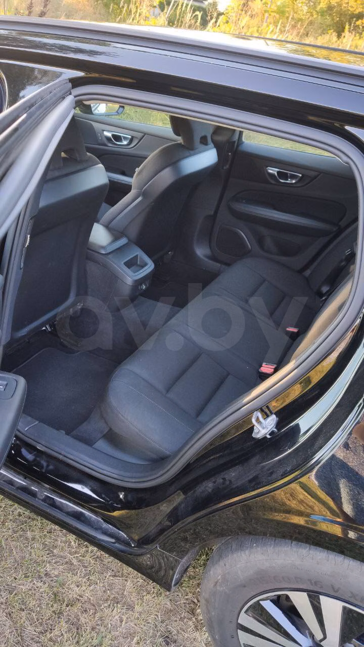 Volvo V60 фото 9