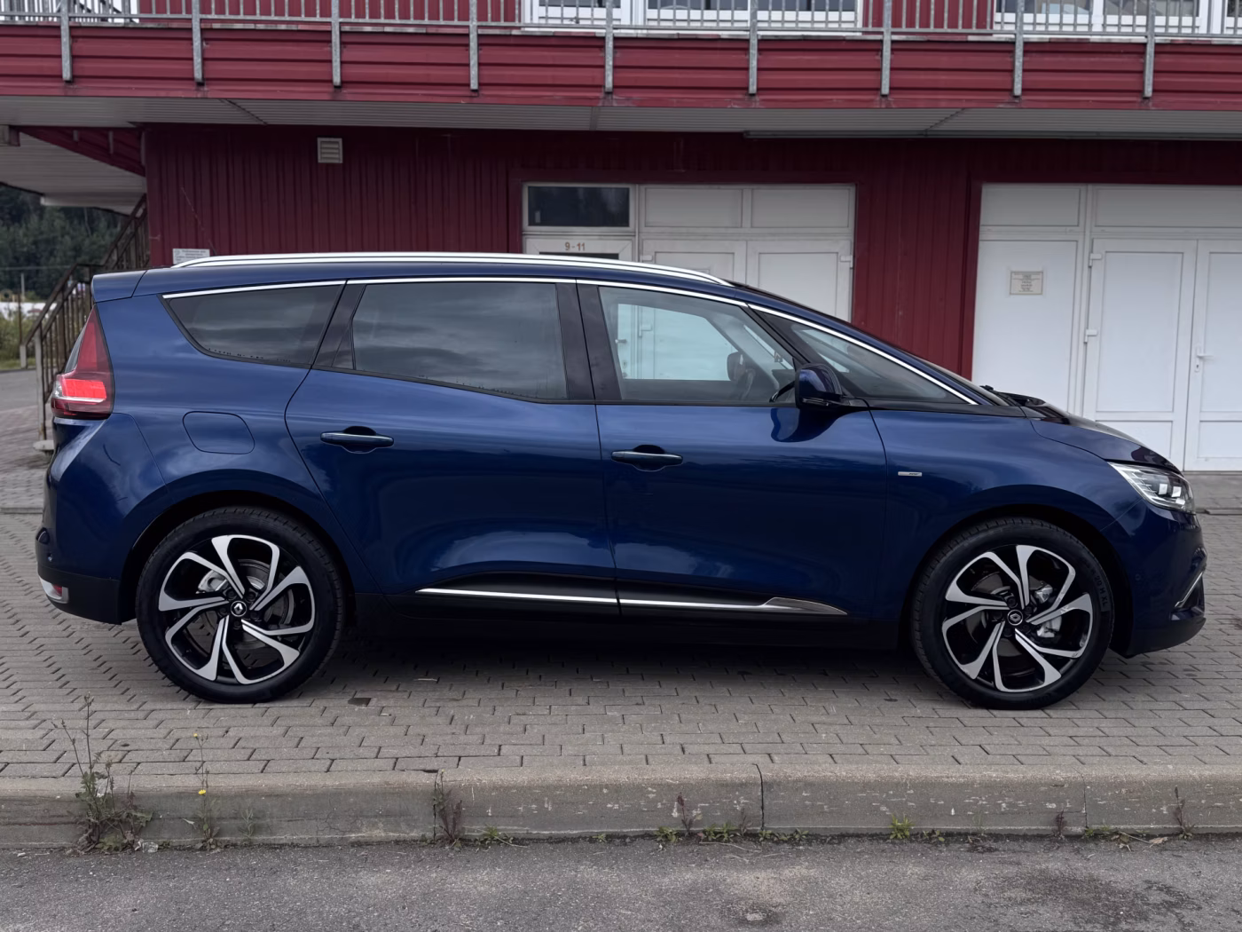 Renault Grand Scenic фото 6