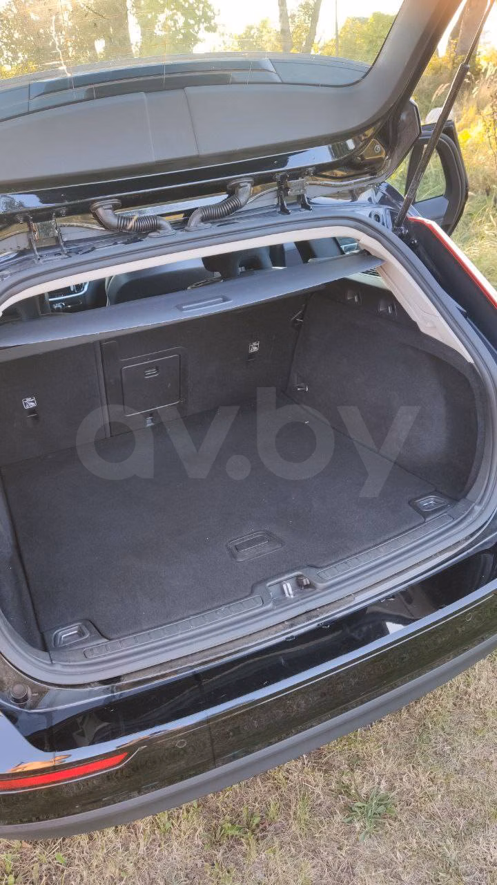 Volvo V60 фото 12