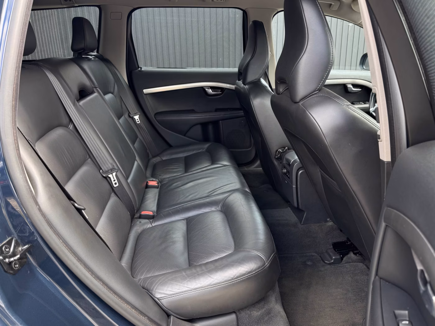 Volvo V70 фото 10