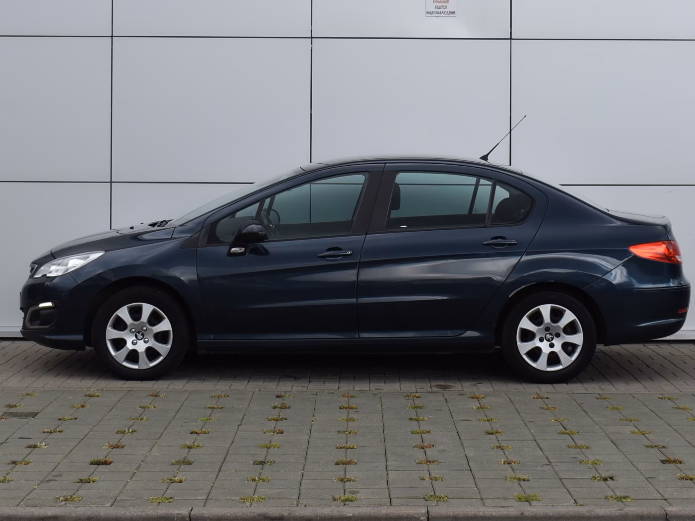 Peugeot 408 фото 8