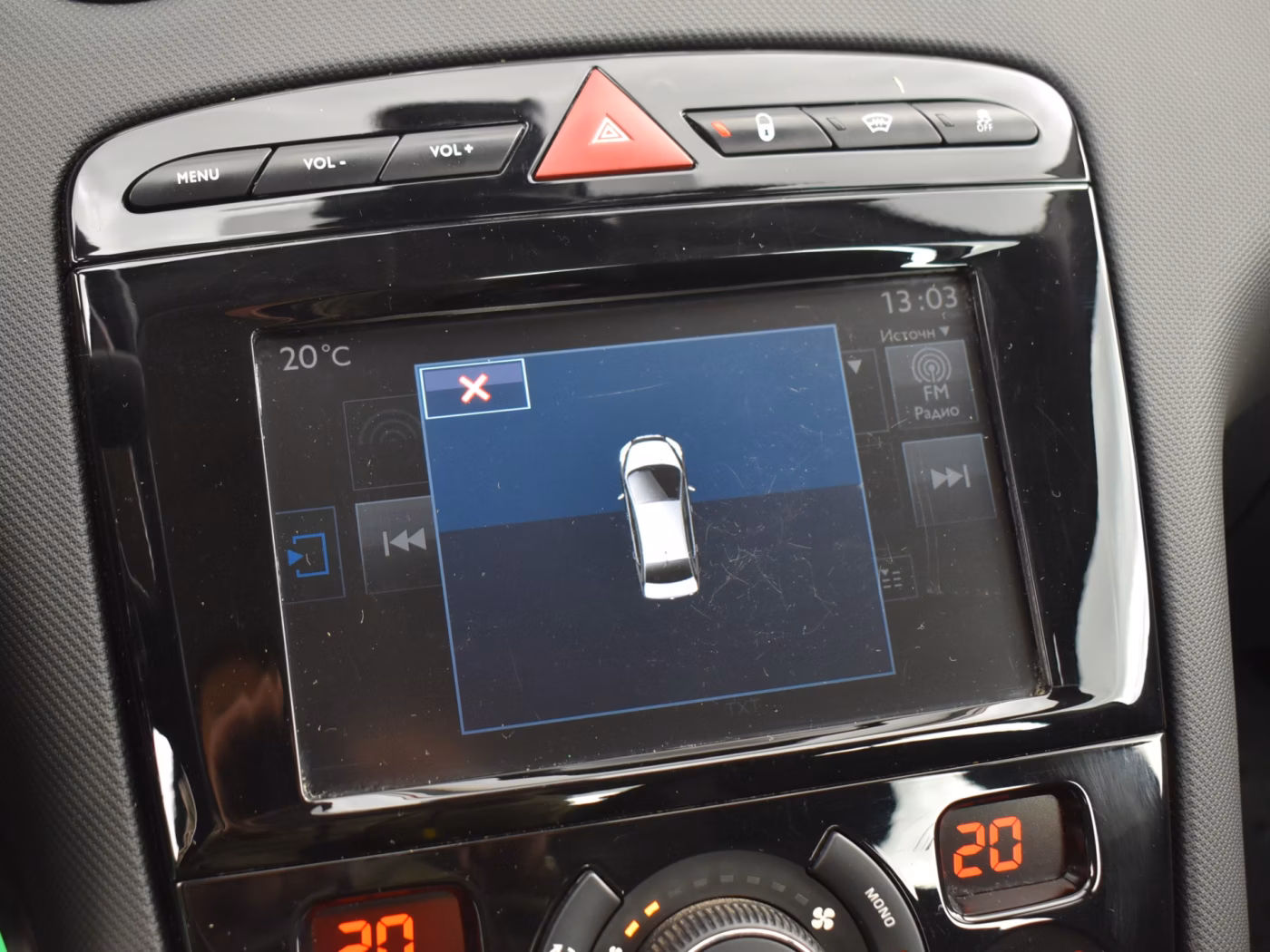 Peugeot 408 фото 15