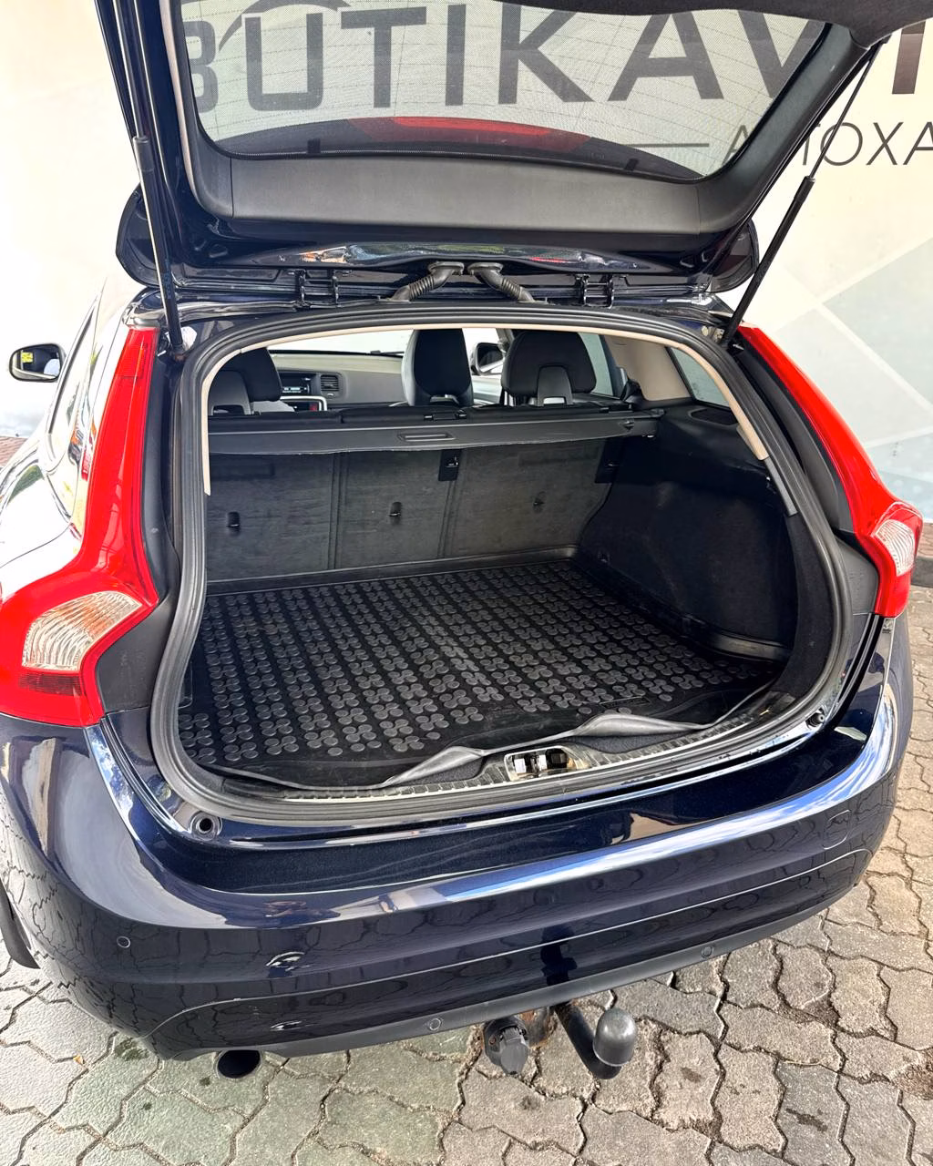 Volvo V60 фото 14