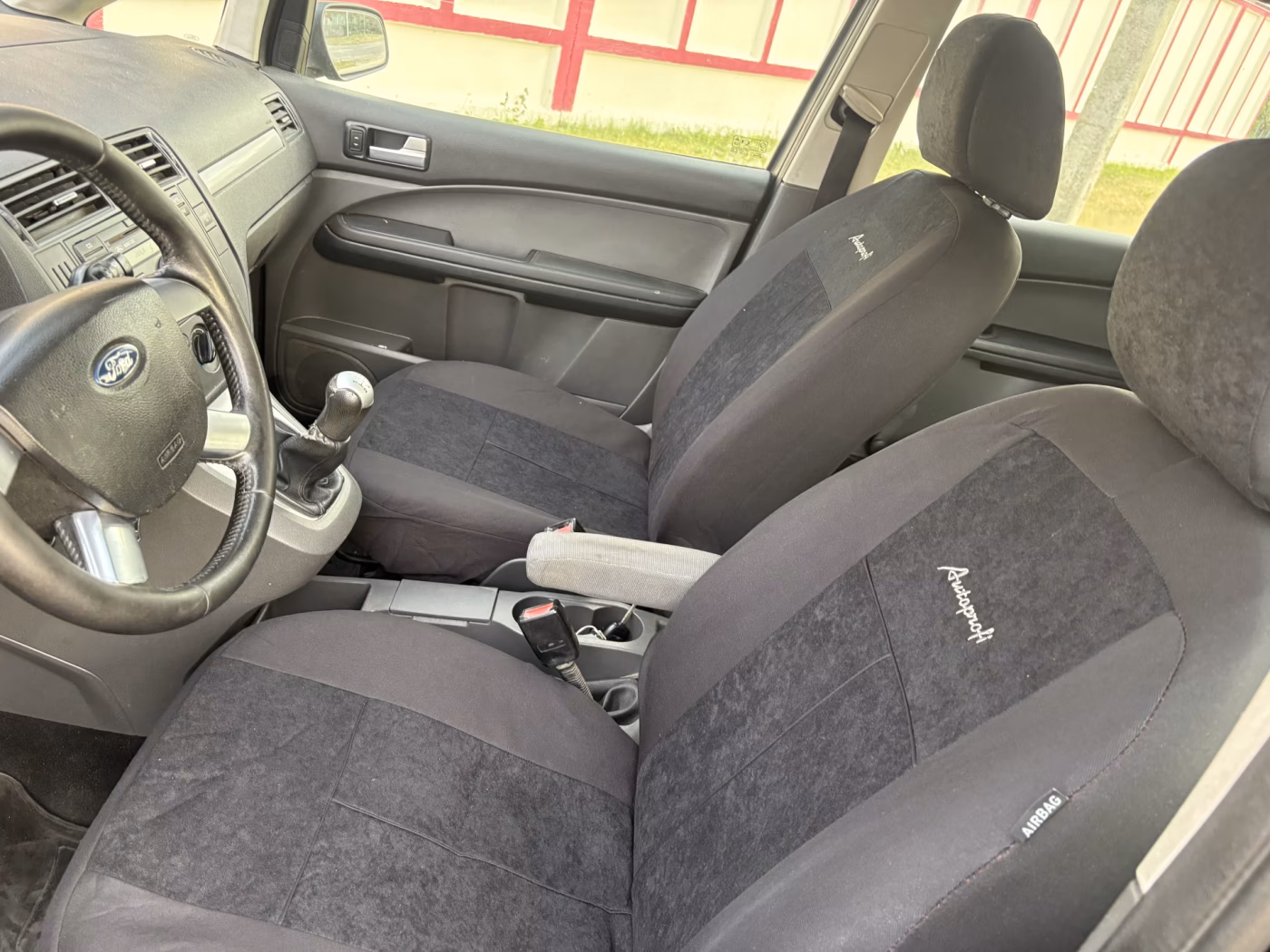 Ford C-MAX фото 11