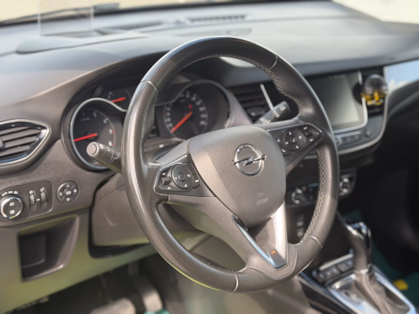 Opel Crossland X фото 20
