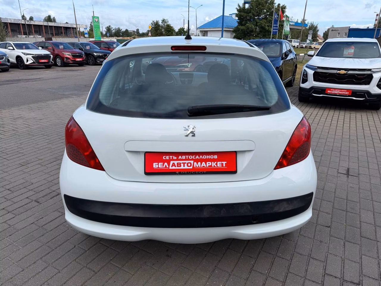 Peugeot 207 фото 6