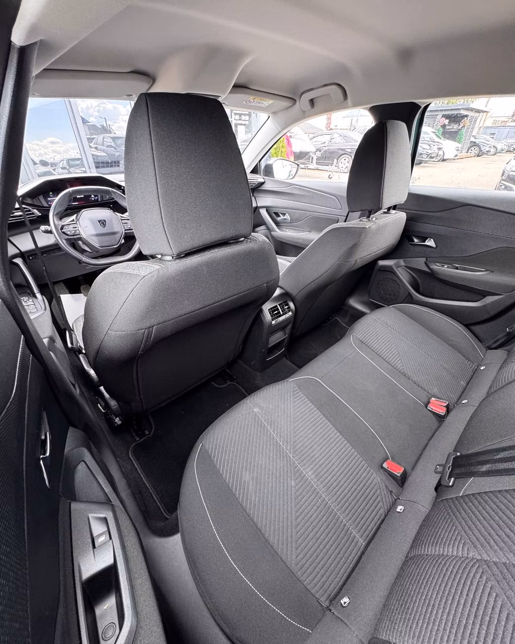 Peugeot 308 фото 11