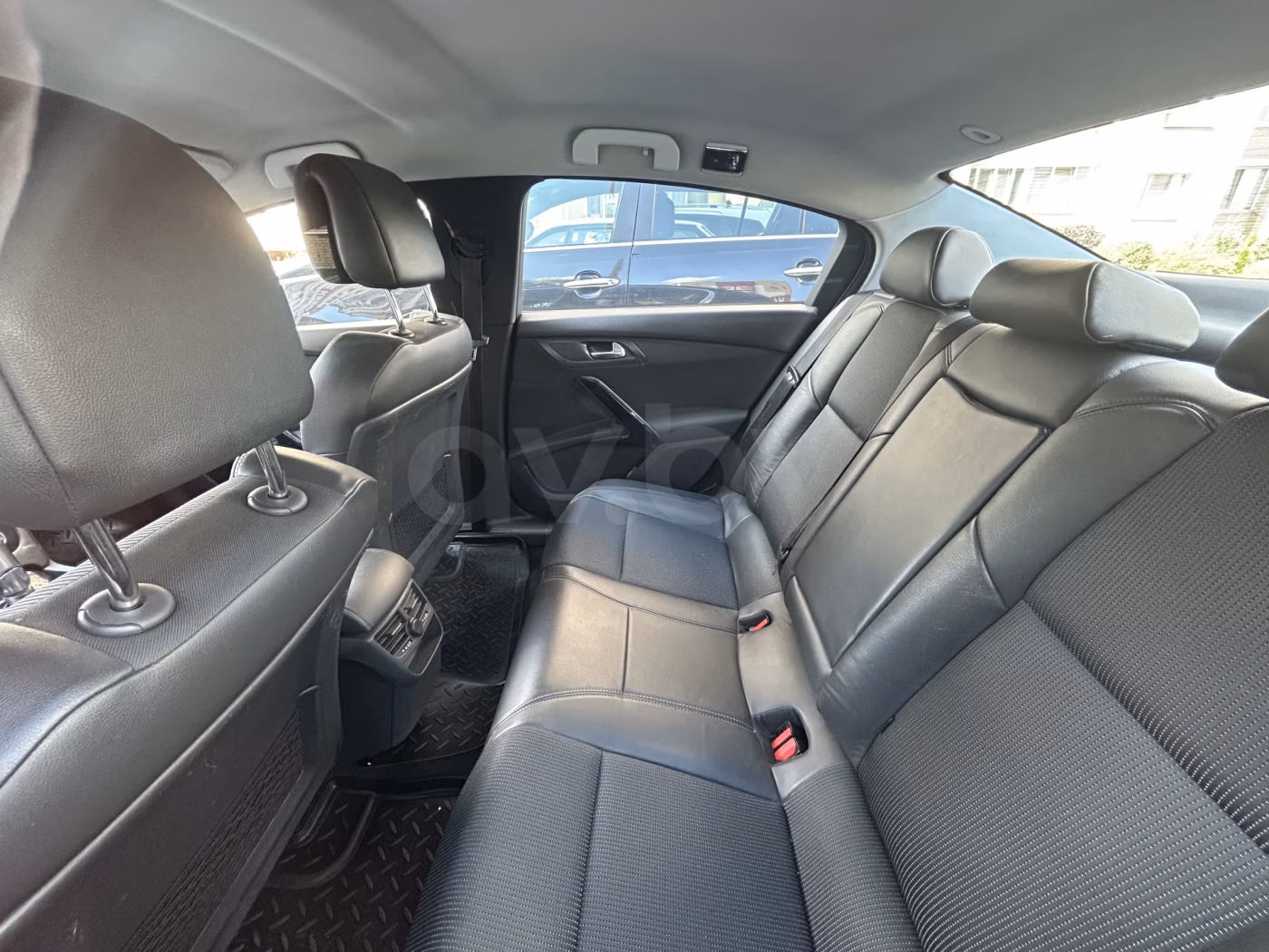 Peugeot 508 фото 6