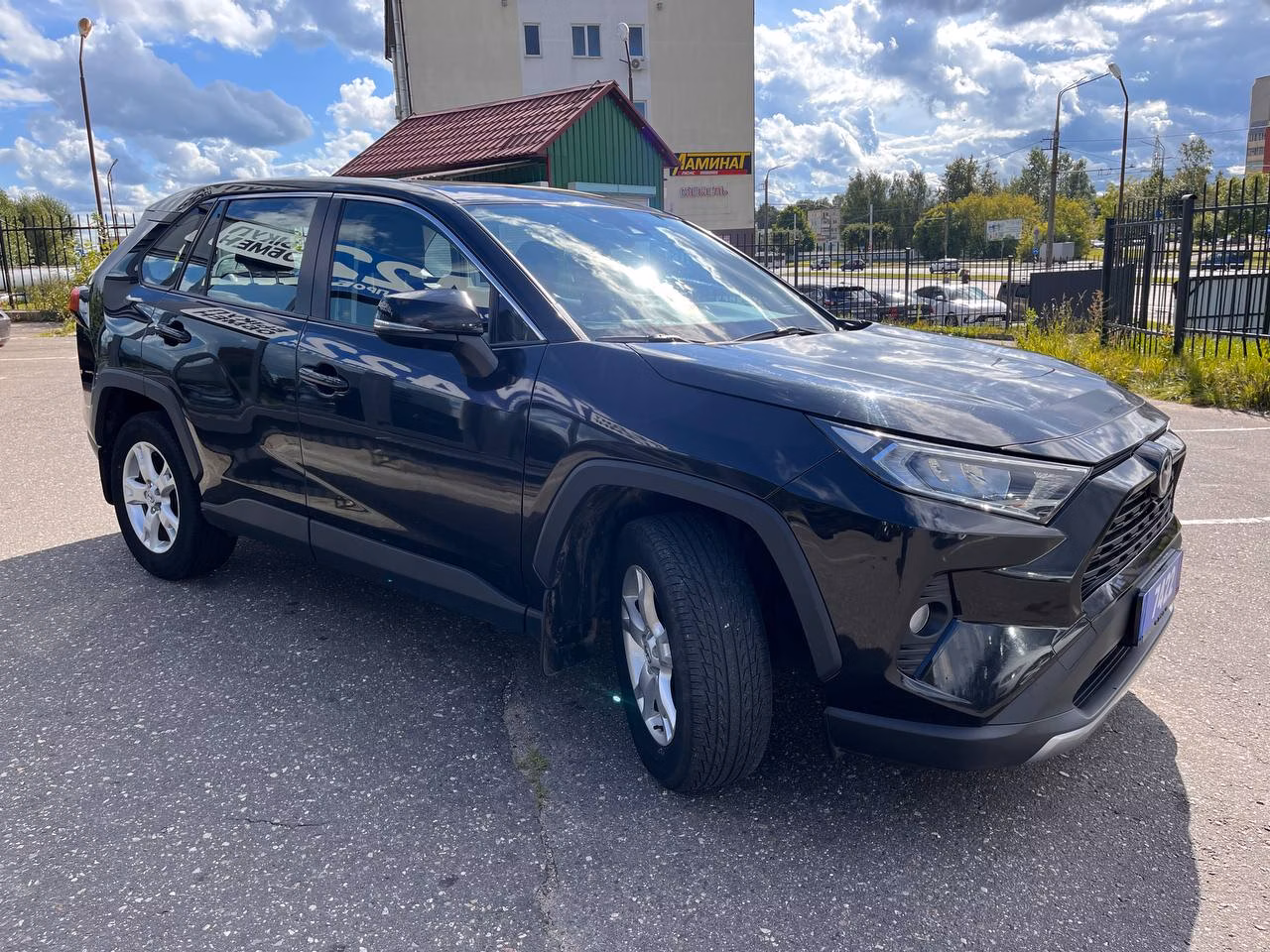 Toyota RAV4 фото 3