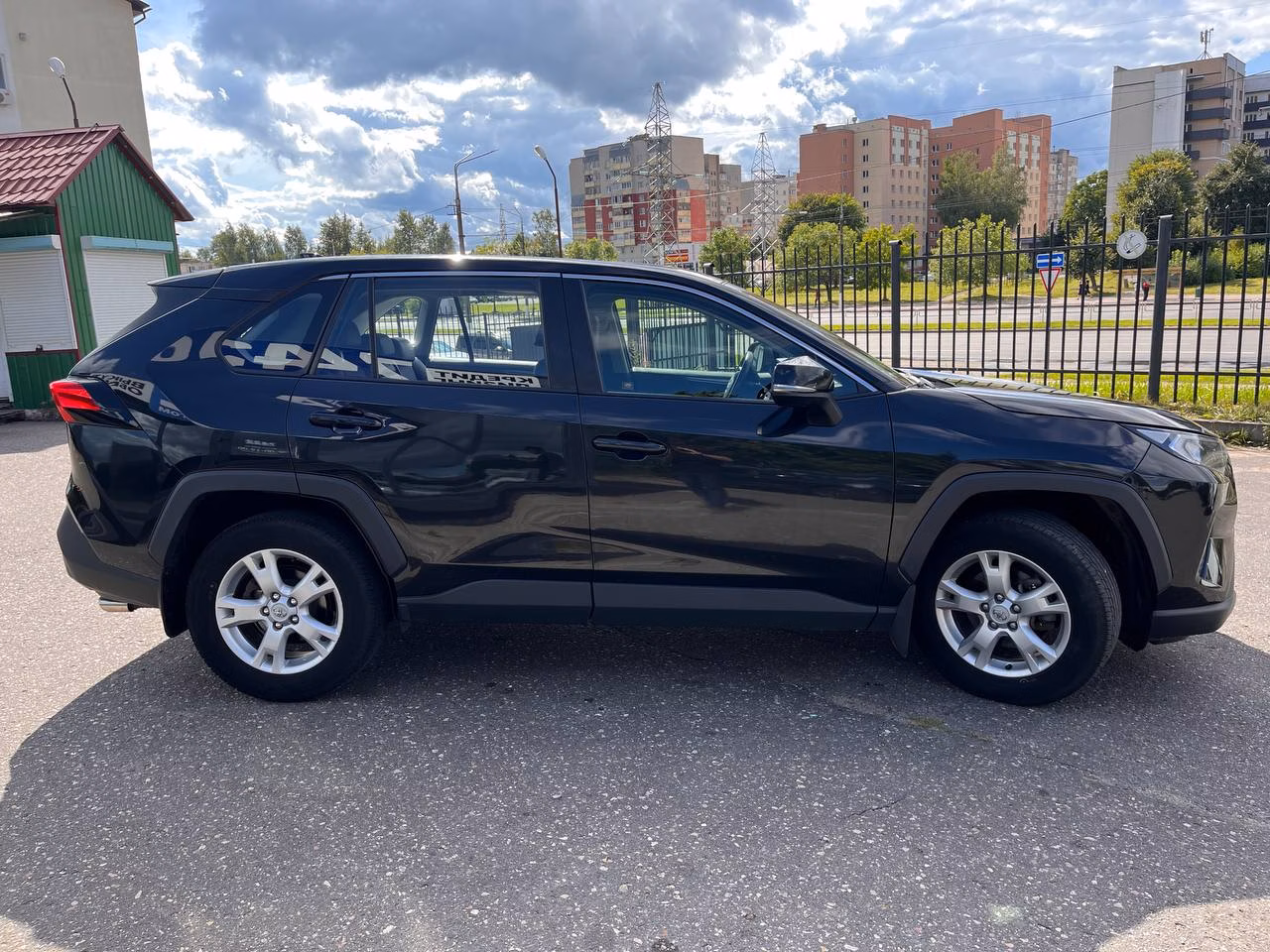 Toyota RAV4 фото 4
