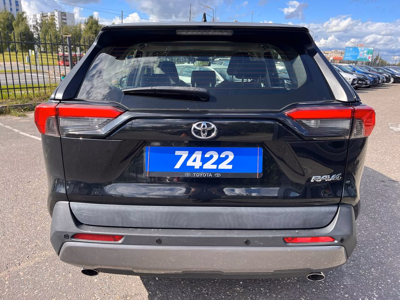 Toyota RAV4 фото 6