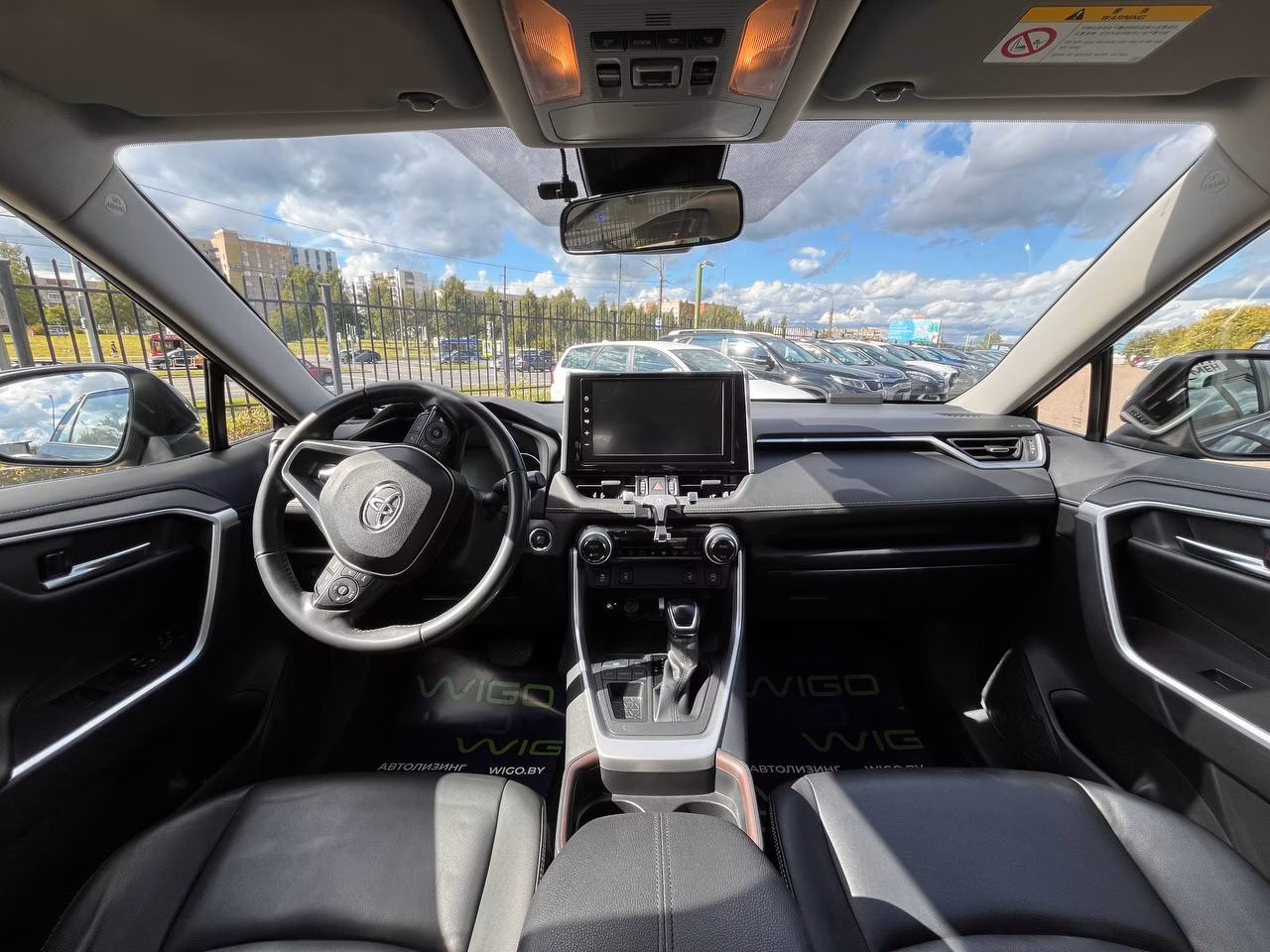 Toyota RAV4 фото 11