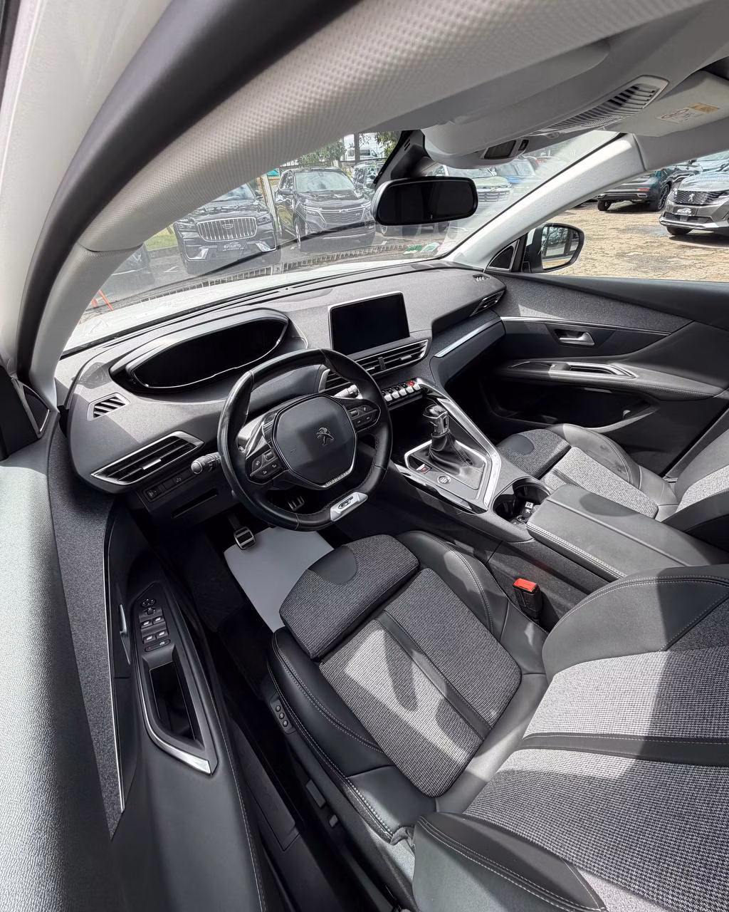 Peugeot 3008 фото 9