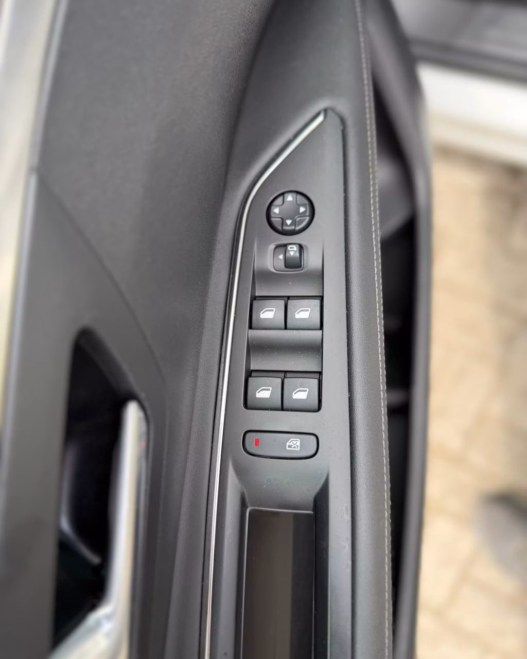 Peugeot 3008 фото 15