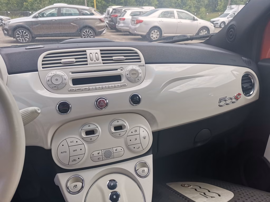 Fiat 500е фото 10