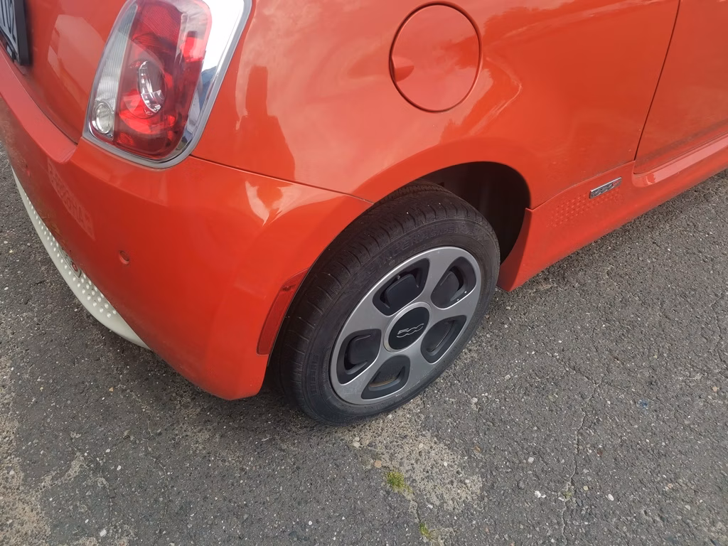 Fiat 500е фото 17