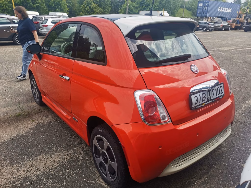 Fiat 500е фото 4