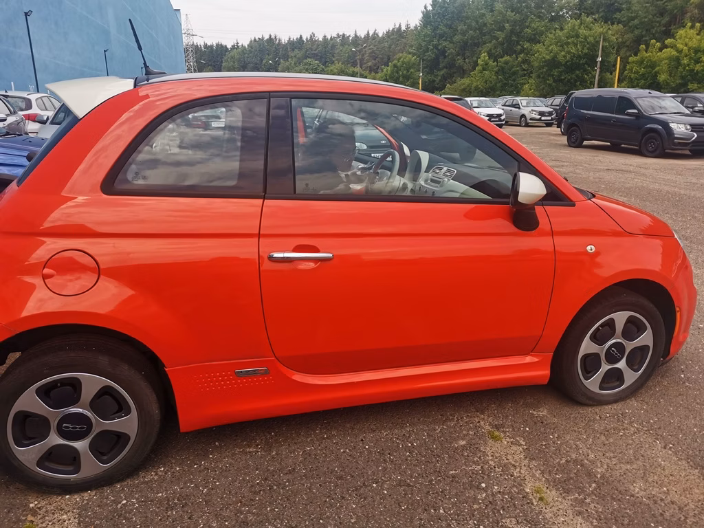 Fiat 500е фото 19