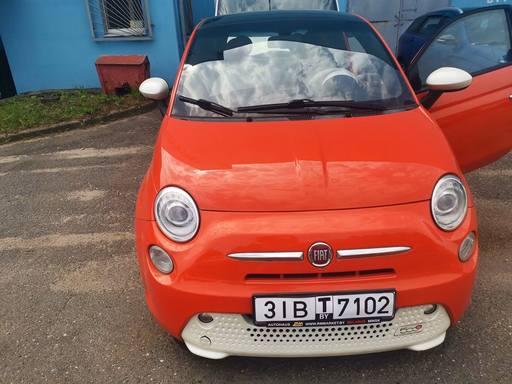 Fiat 500е фото 23