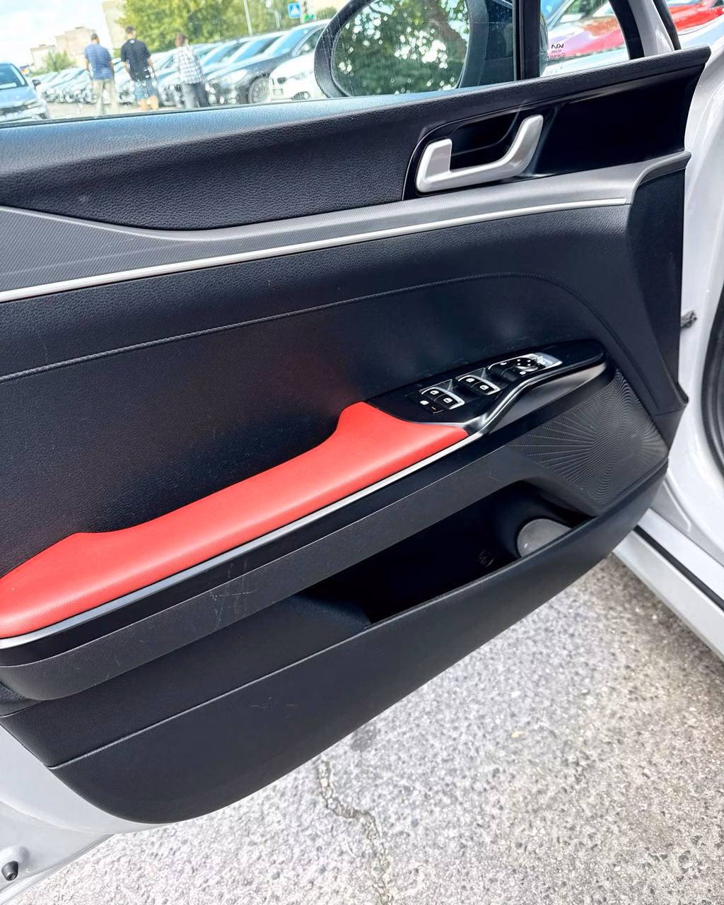 Kia K5 фото 9