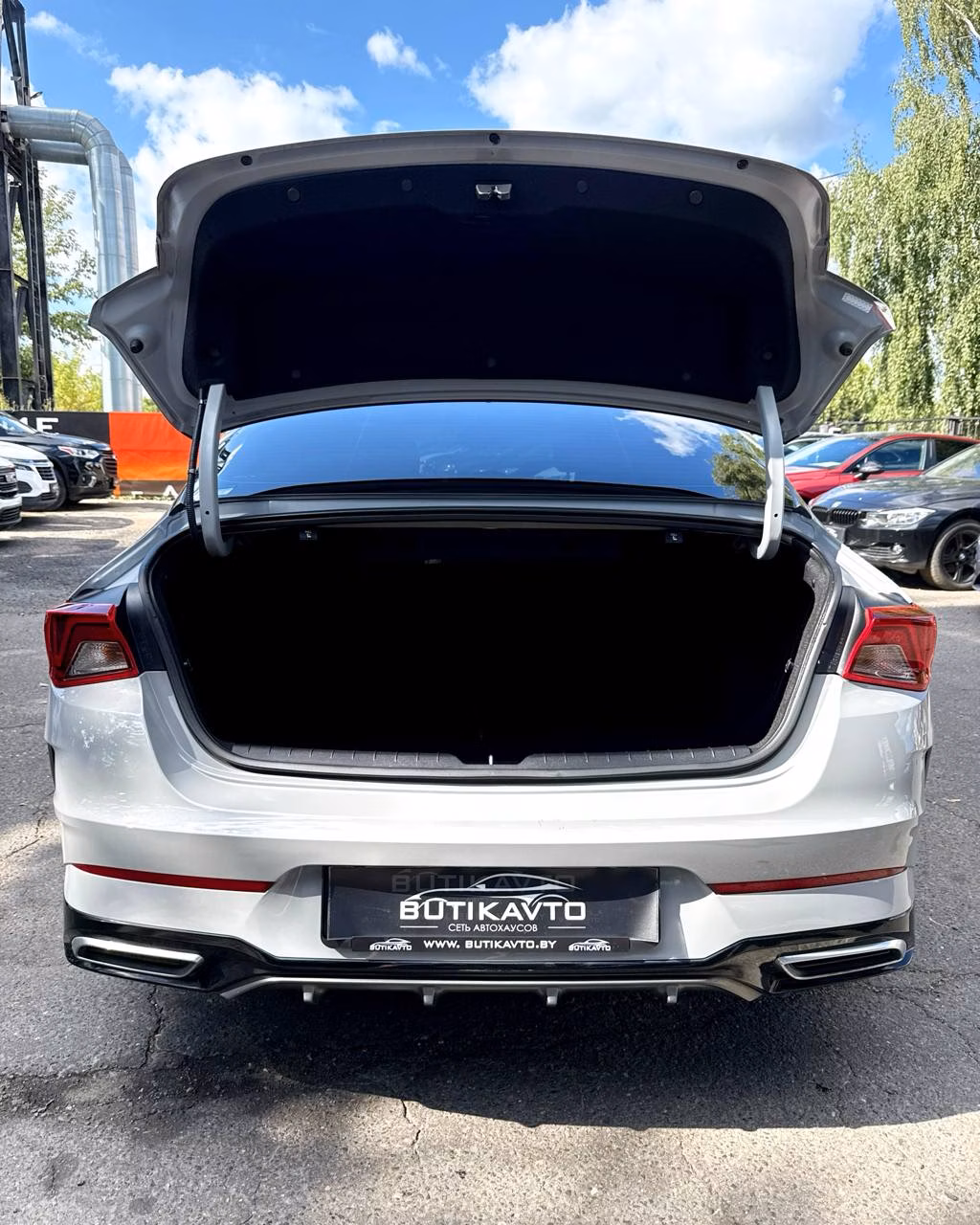 Kia K5 фото 15