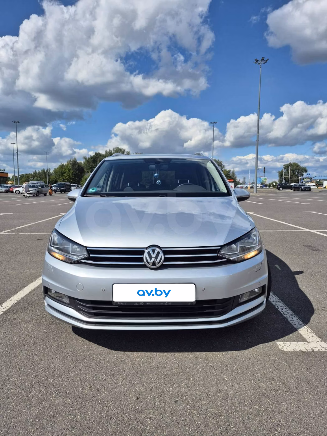 Volkswagen Touran фото 3