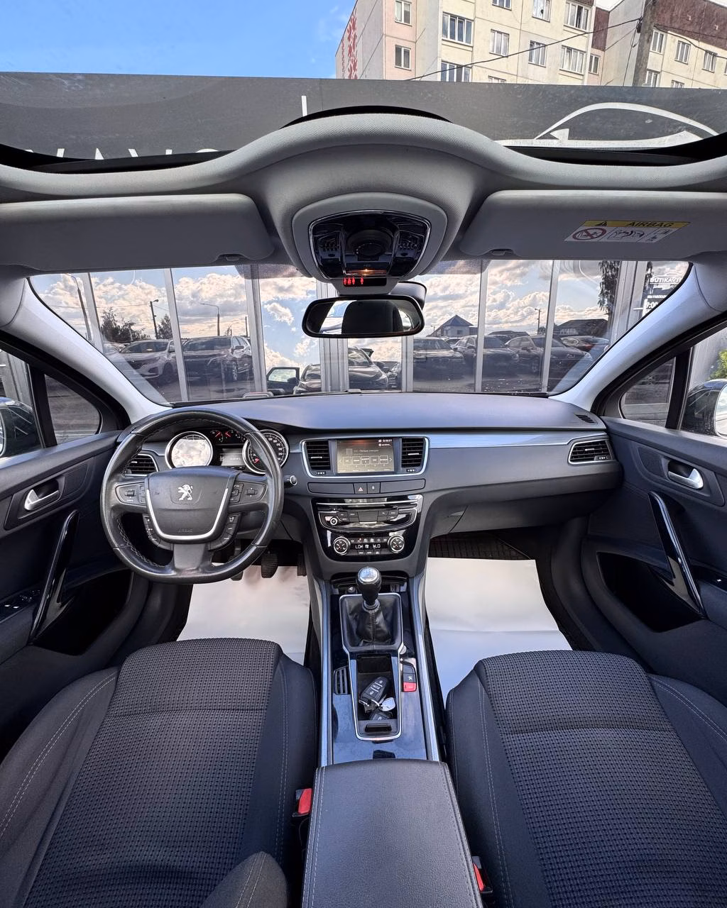 Peugeot 508 фото 9