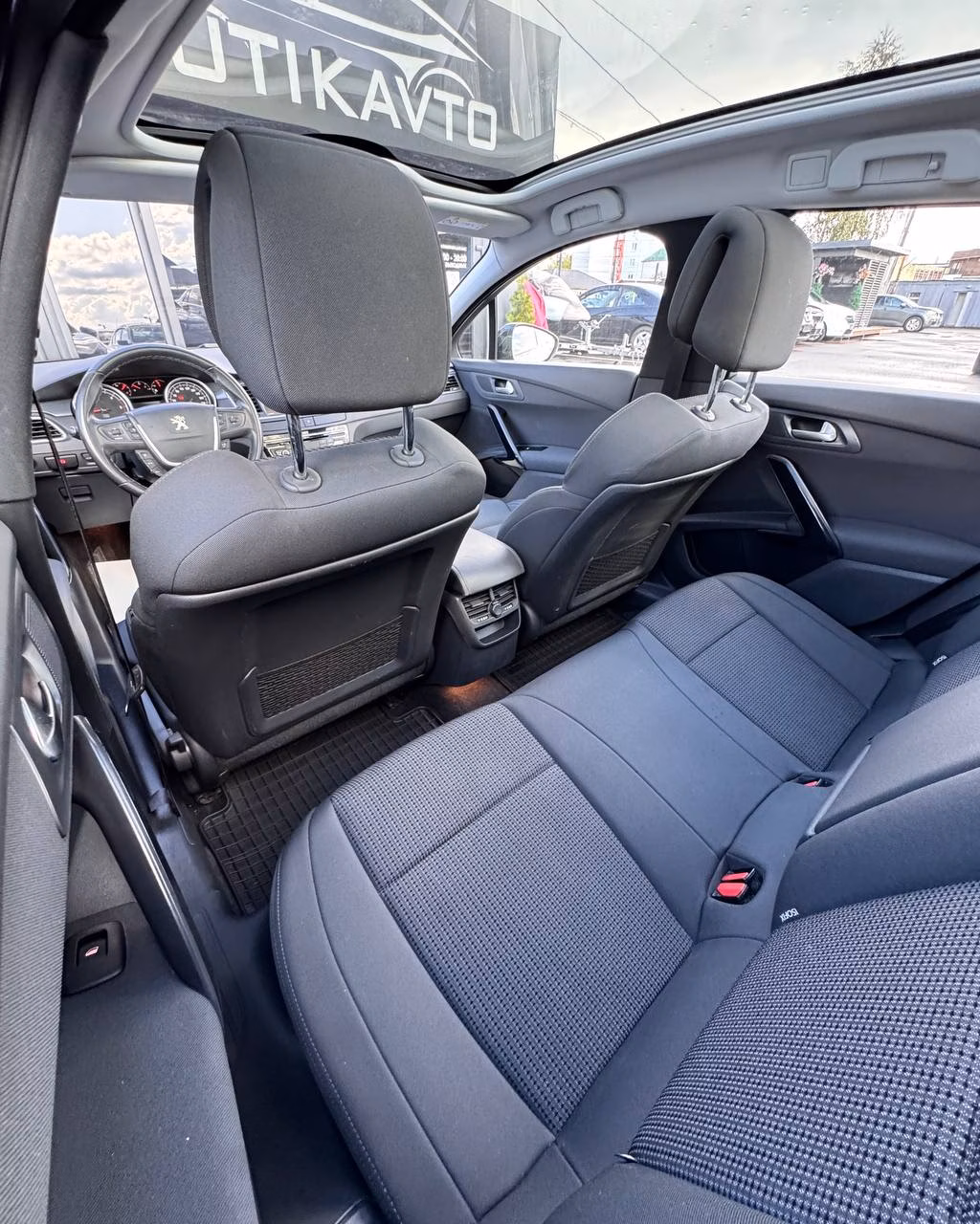 Peugeot 508 фото 11