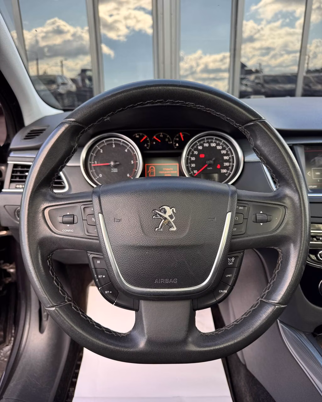 Peugeot 508 фото 15