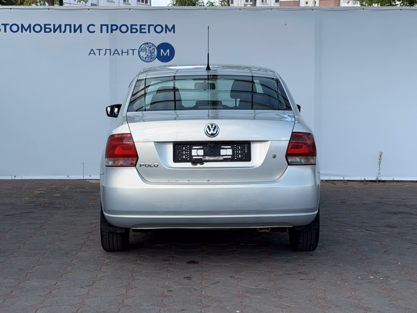 Volkswagen Polo Sedan фото 4