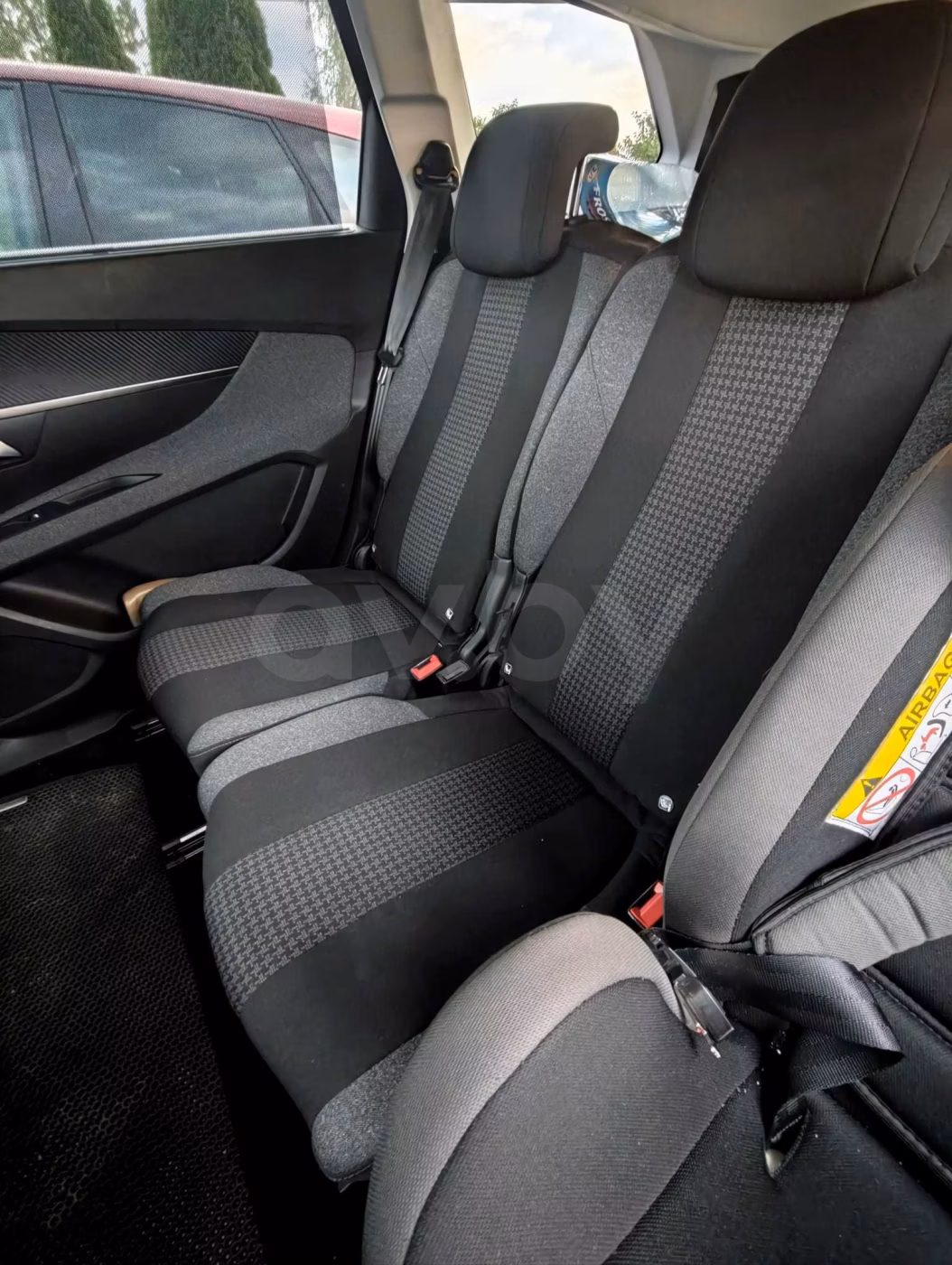 Peugeot 5008 фото 5